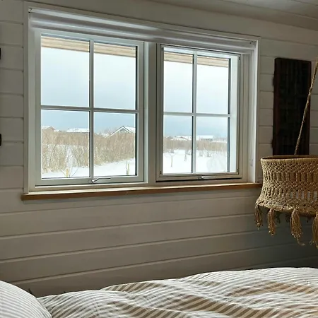 Log In Calm Colours And Wilderness Bath Holiday home