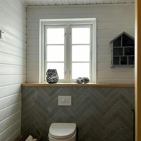 Log In Calm Colours And Wilderness Bath Holiday home
